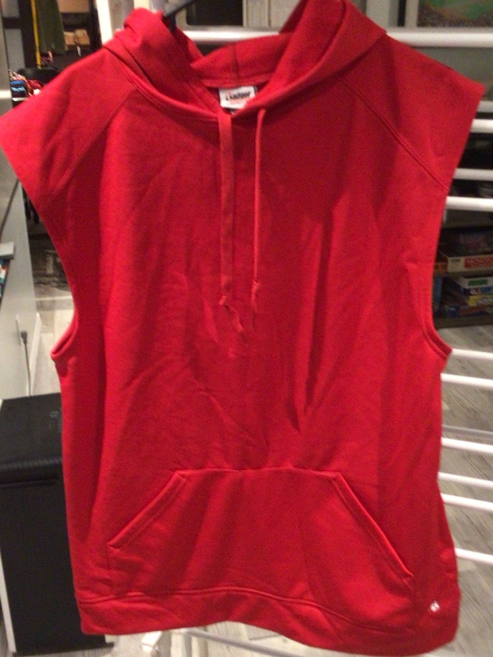 Red Sleeveless Hoodie - Unbranded Men’s Casual Pullover NWOT